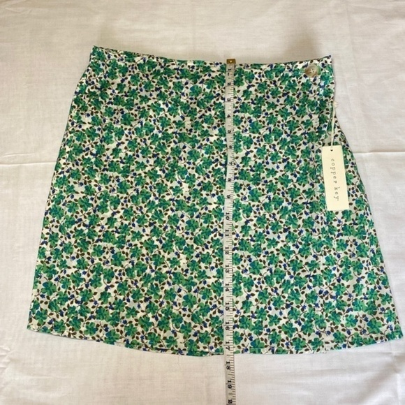𝅺copper key floral skirt size-L‎ juniors - Picture 7 of 7